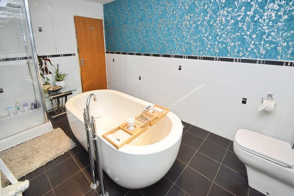 9fcffb87-Bathroom