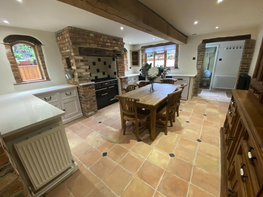 Kitchen/Dining Room