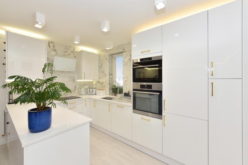 kitchen 3.png