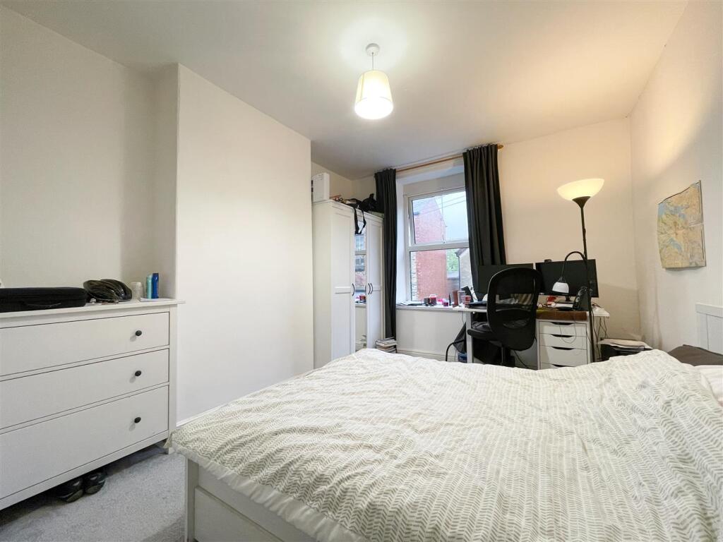 146 Duncombe-11.jpg