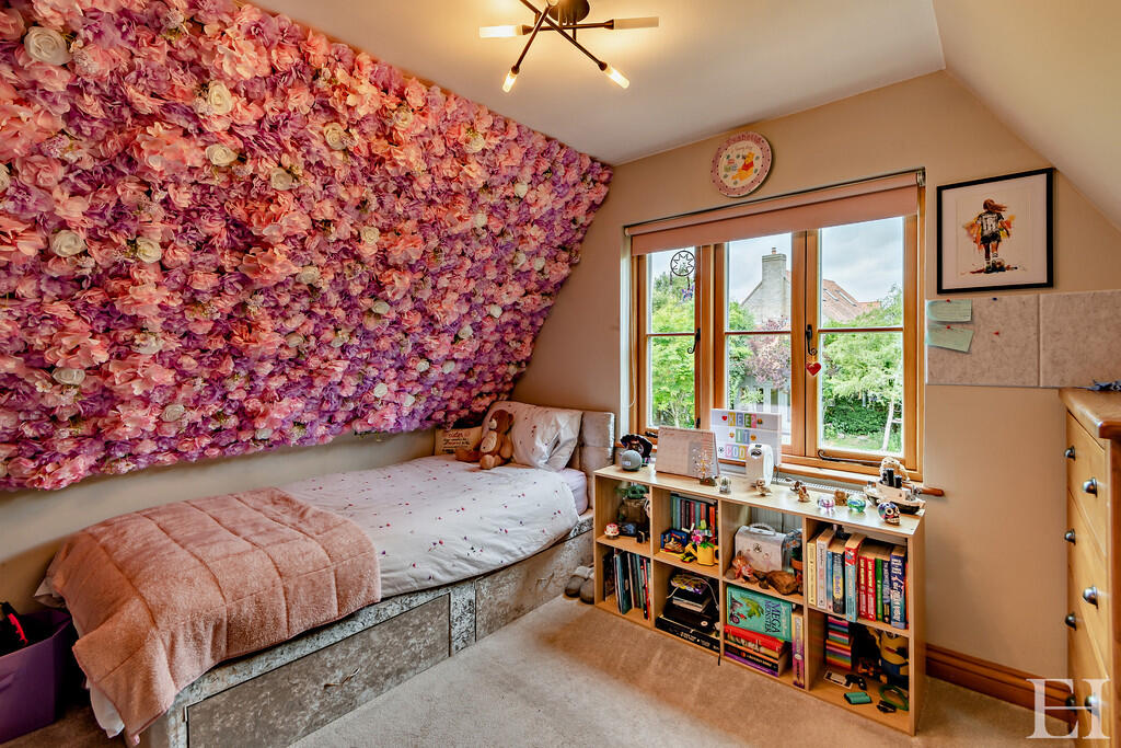 8647171-interiorW...