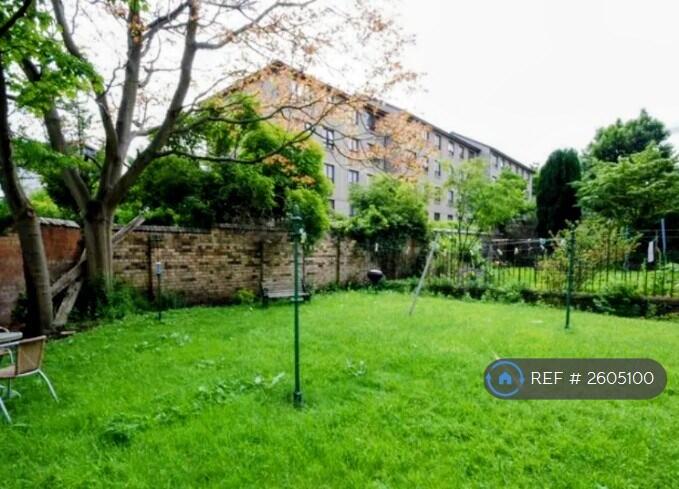 Back Garden - Shared Access