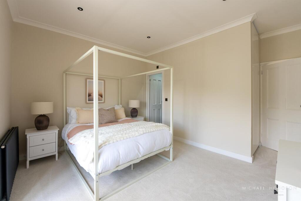 13 Front Street, Whitburn-49.jpg