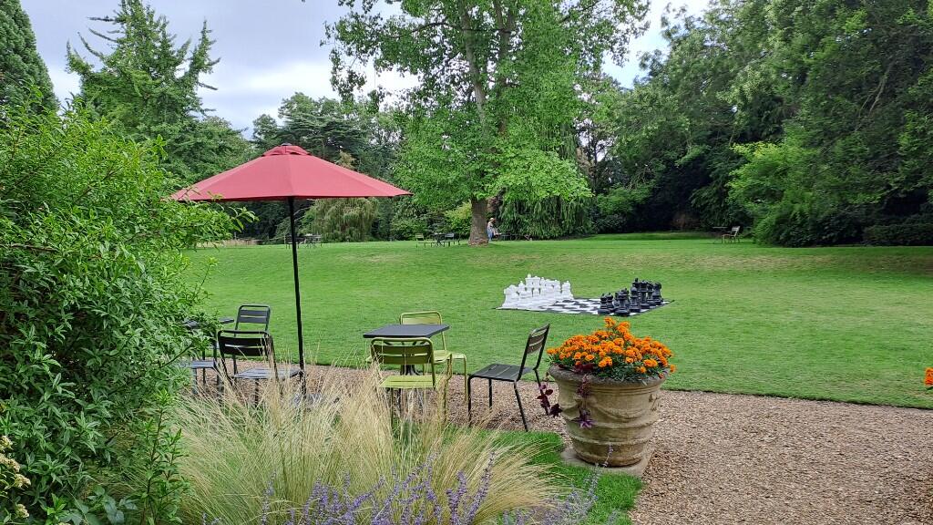 Grantham Hse Gardens