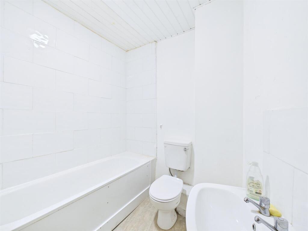 6 - Two bedroom flat.jpg