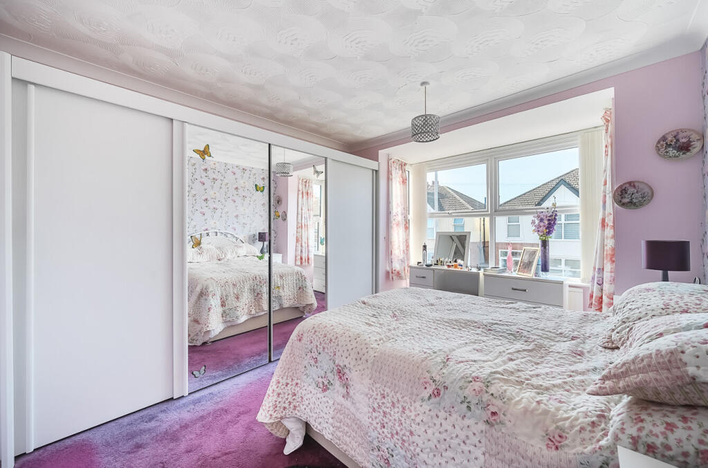 1318785-26-68679c...