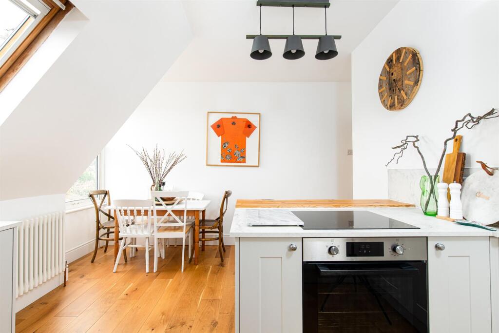 Kitchen_4.jpg