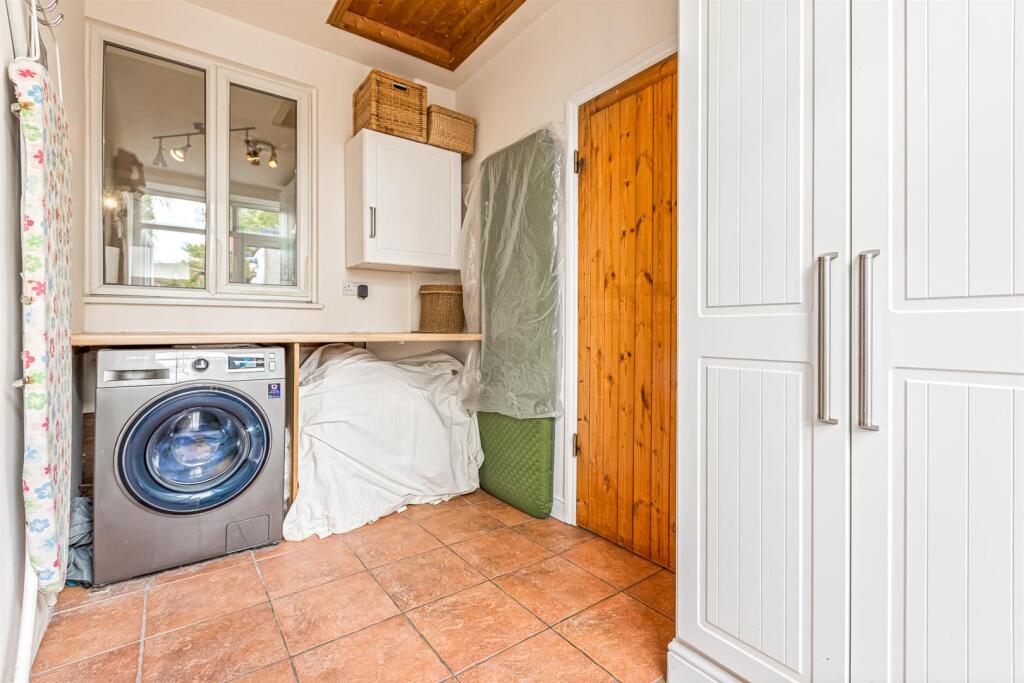 UTILITY ROOM