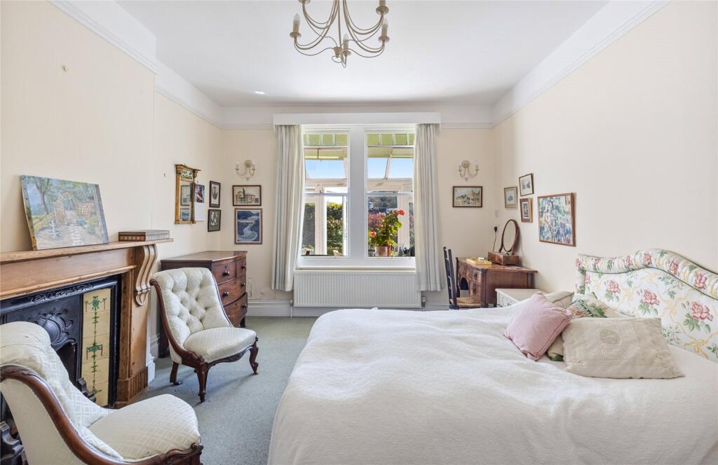 Main Bedroom