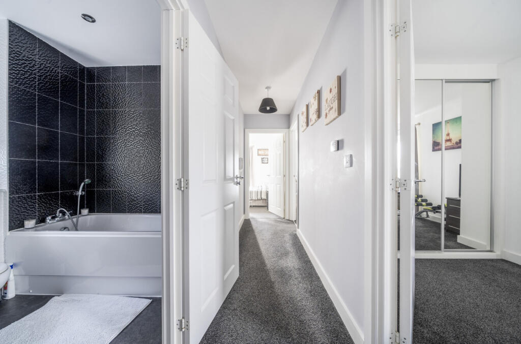 1311587-16-685d6e...