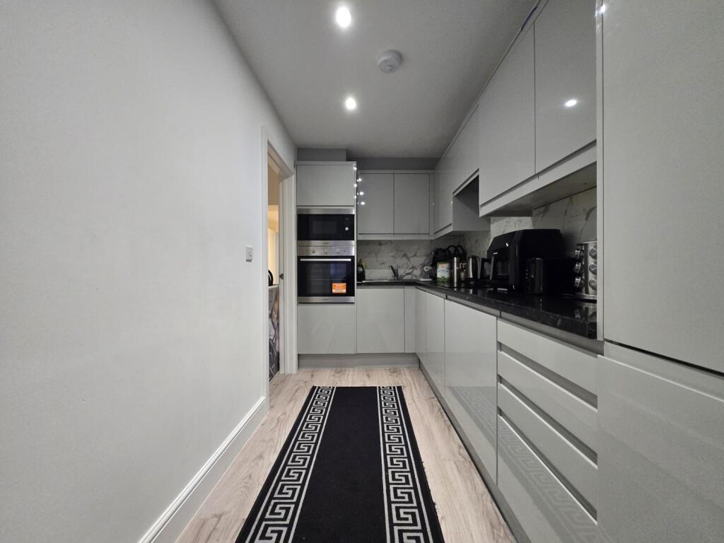 WhatsApp Image 2025-01-20 at 16.01.13