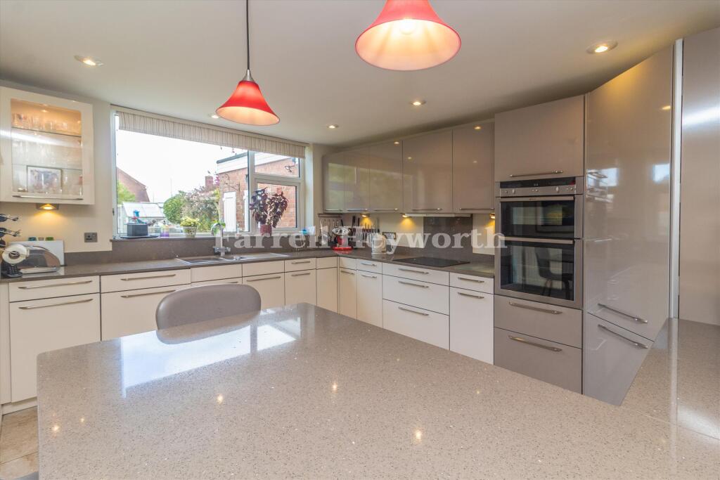 Breakfast Kitchen im