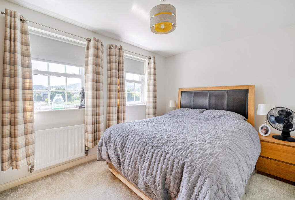 1329496-7-68835aa...