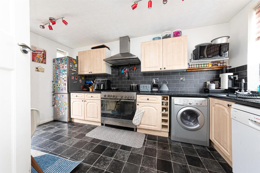 31 Chetwode Place (9).jpg