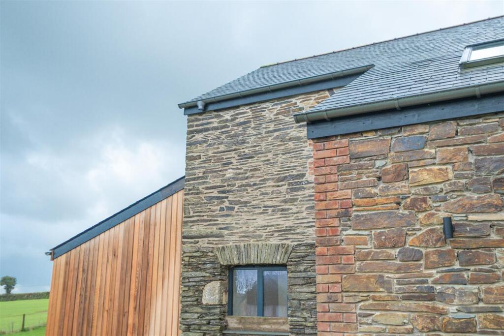 Parry Barapill Barn-55.jpg