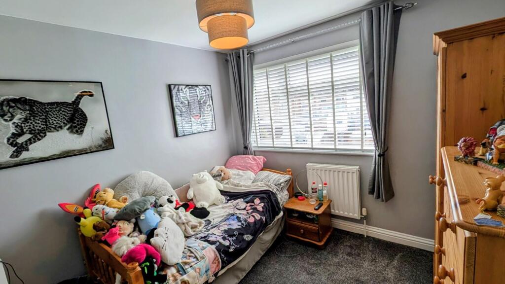 104 Stanshawe bed 2.jpg