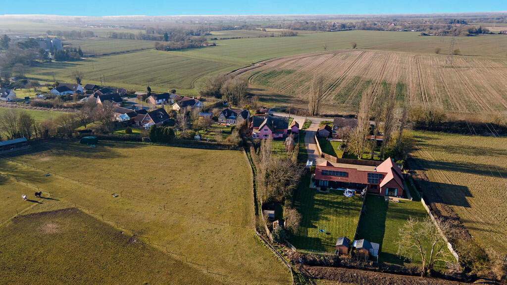 8638610-exterior2...