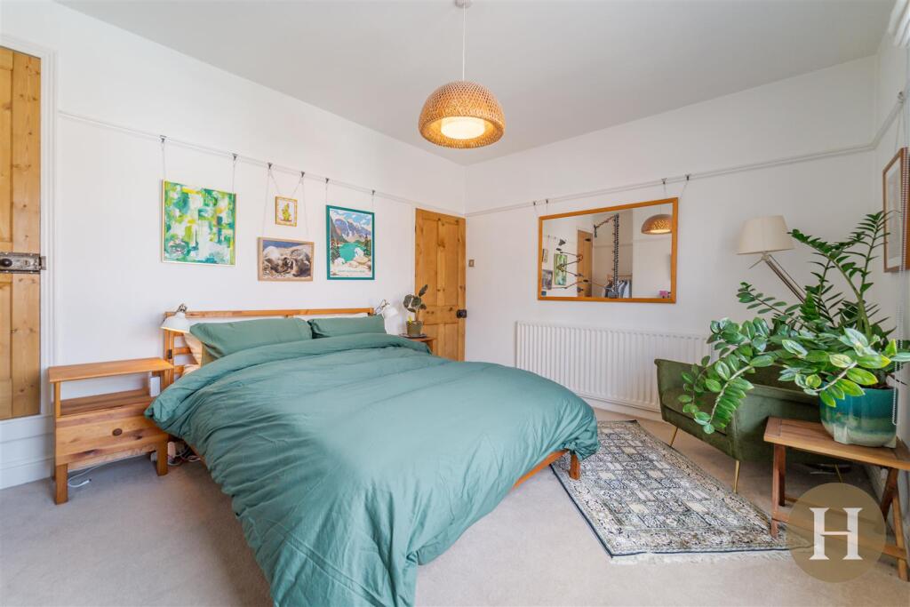 Hadleigh Estate Agents-34.jpg