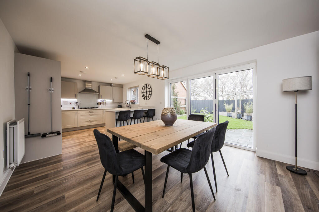 Dining room 3
