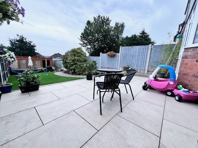 Patio D.jpg
