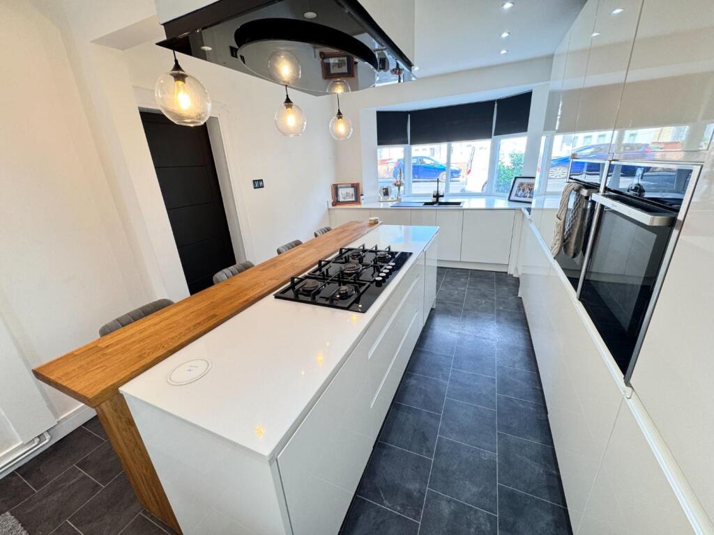 KITCHEN/DINER/BREAKFAST ROOM