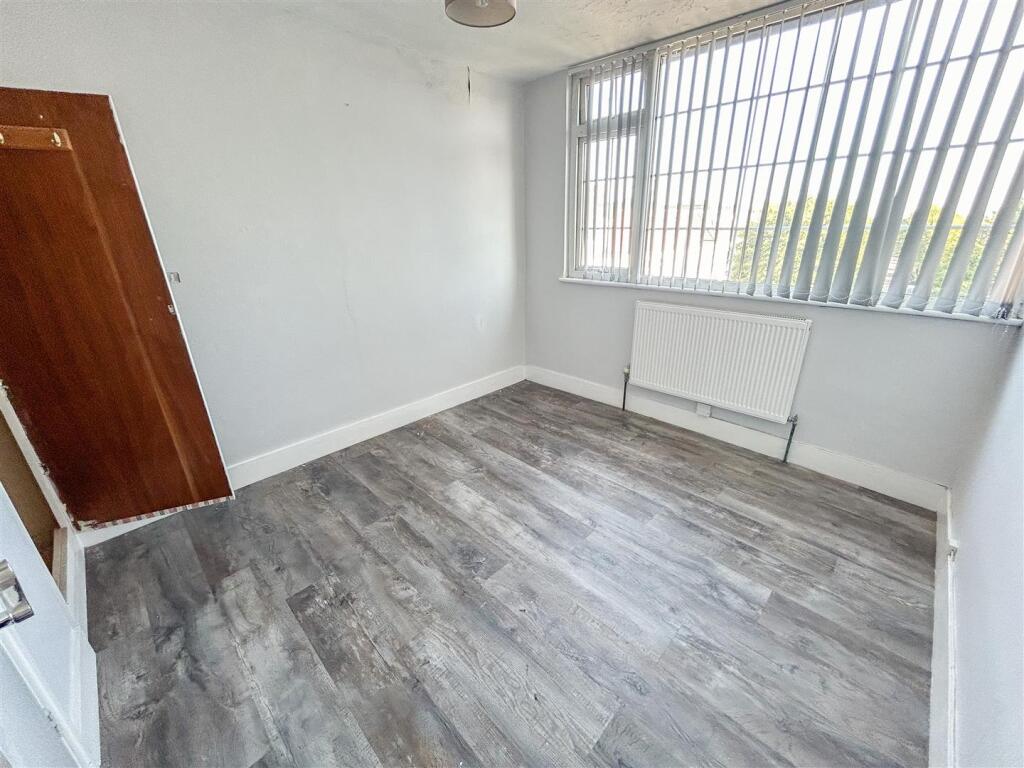BEDROOM SIX