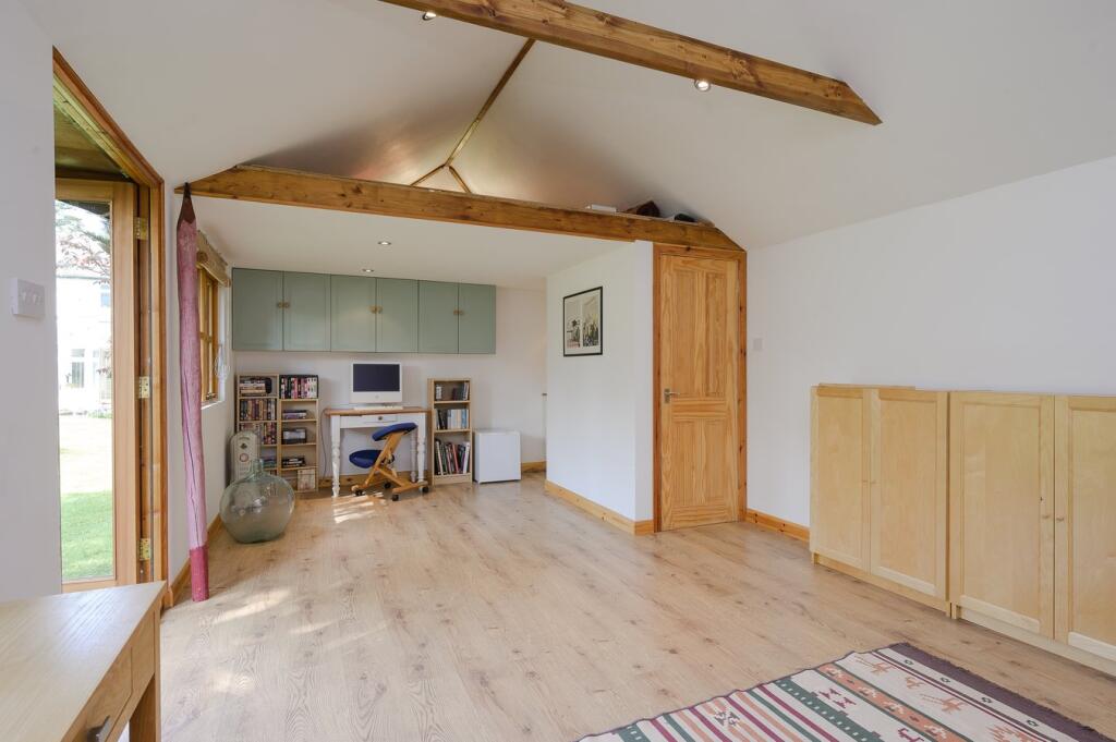 Large Flexible Use Space