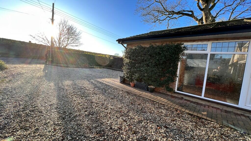 Front Garden/Parking
