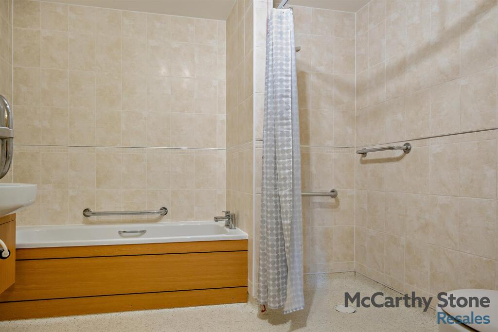 8642048-interior20-800.jpg