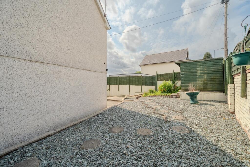 120 Sunnybank Rd-35.jpg