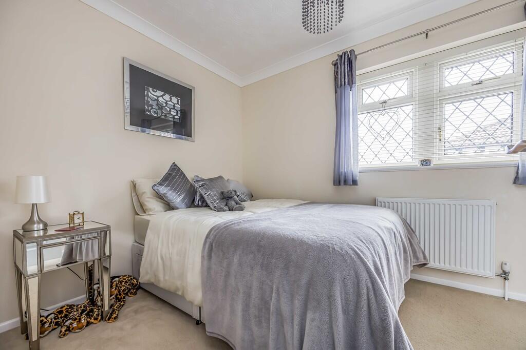 8 Westcliff Mews,...