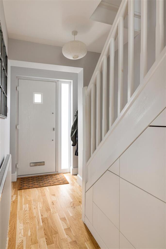 Southern Drive, IG10