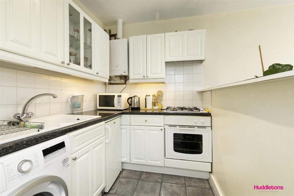 56D Oakley Square -11.jpg