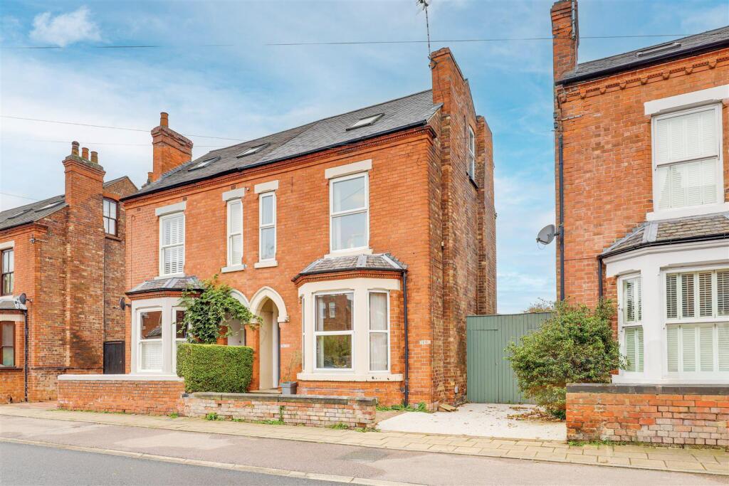 Stratford Road, West Bridgford, Nottinghamshire, NG2 6BA