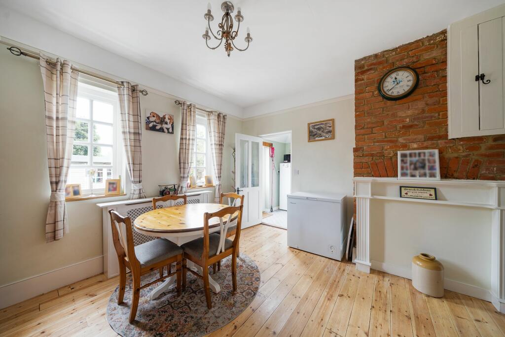 Dining Room (1)