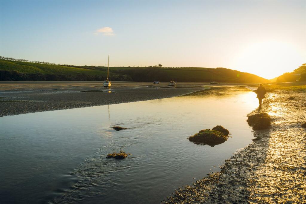 Woodlands _ Gannel Estuary Sunset .jpg