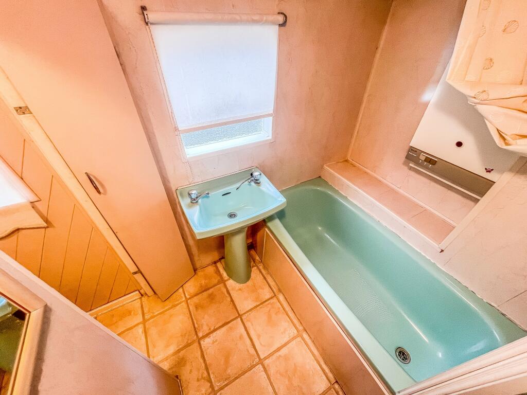 Bath1
