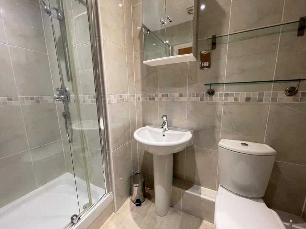 Ensuite