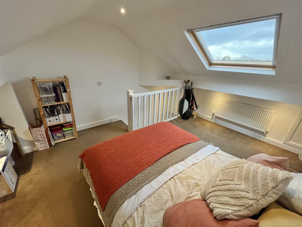 Loft Room Aspect 3.jpg