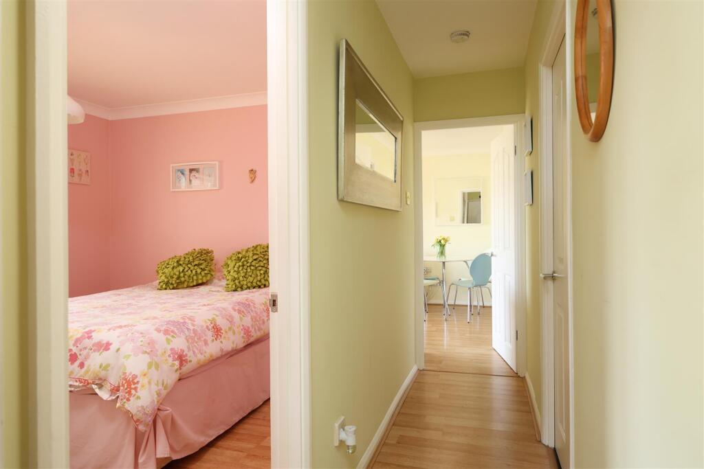 6 Colston Court 21.JPG