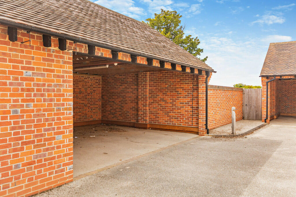 8600881-exterior0...