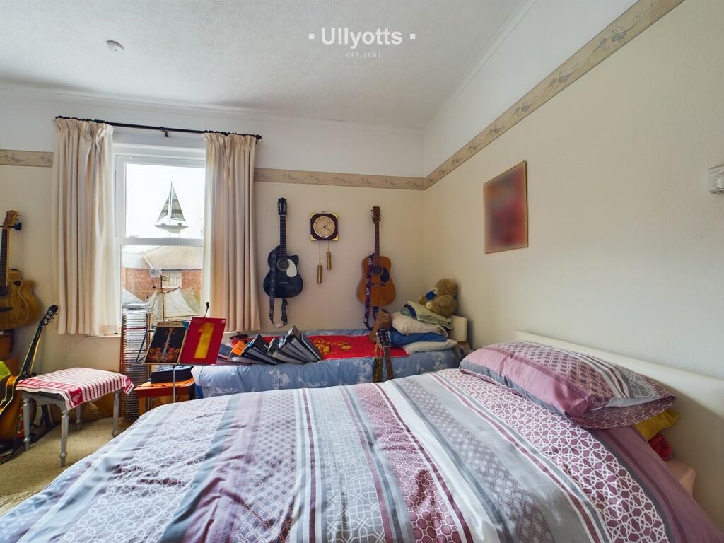 Flat 2 Bedroom