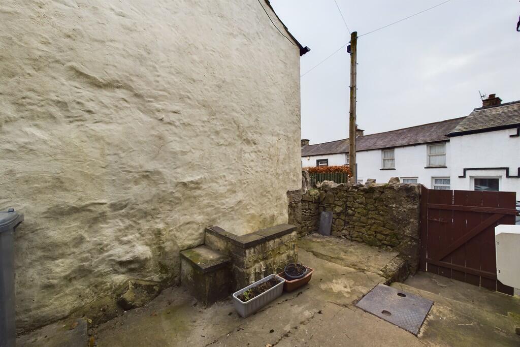 Shared Rear Yard