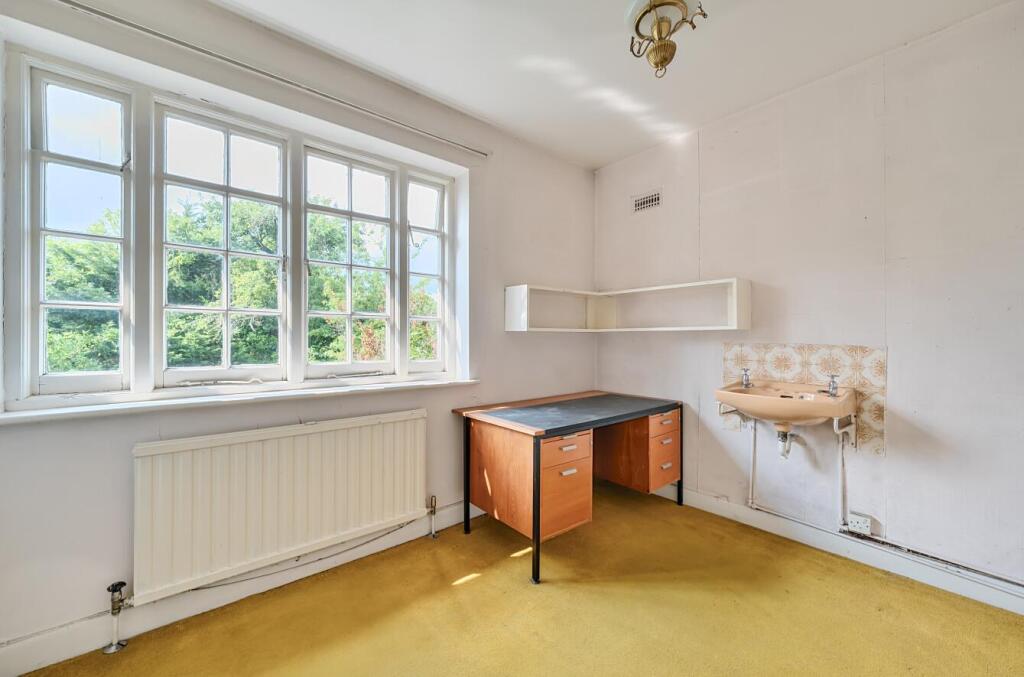 Davidson Frost-Wellings, DFW, Brockley Ave, Bedroo