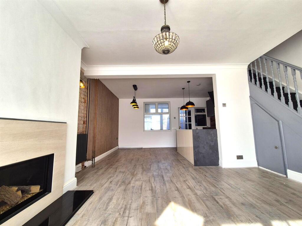 Open Plan Lounge/Din