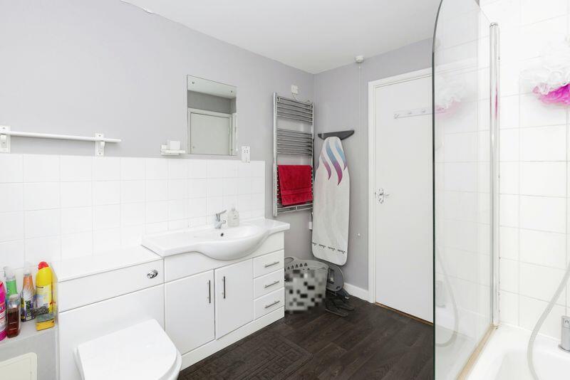 Bathroom (4)