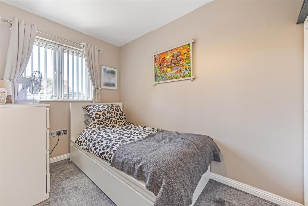 Bedroom 2.jpg