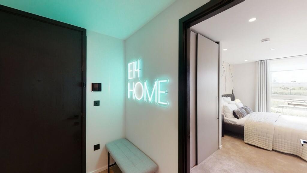 Poplar Riverside- show apartment