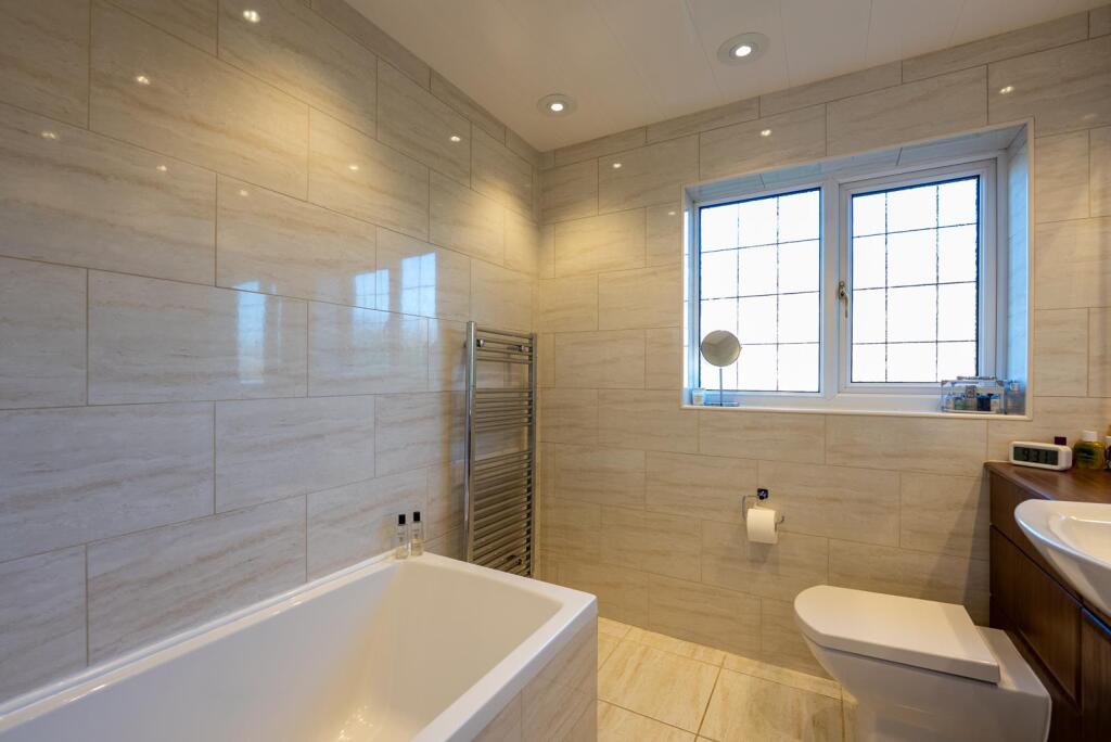 3 Corbiere Close-31.jpg