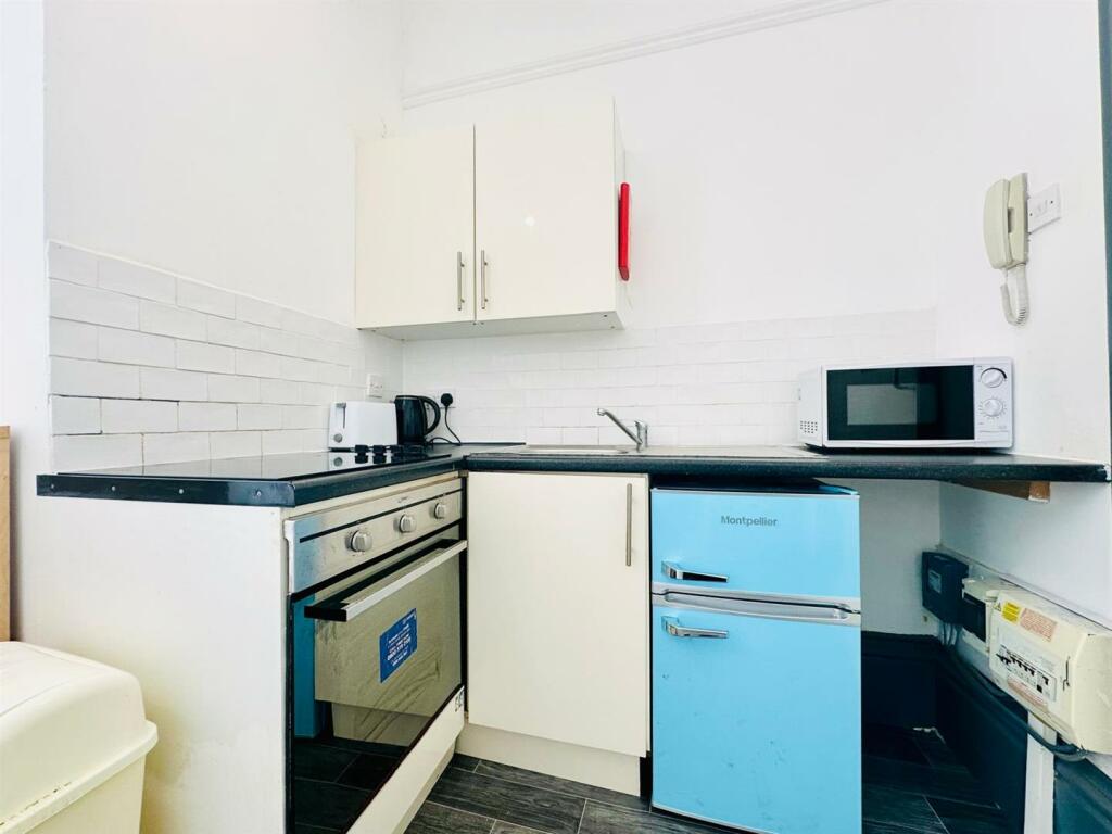 Kitchen area